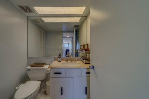 Condominio en alquiler en Redington Shores, Florida, 1 dormitorio, 98.48 m2 № 1615375 - foto 24