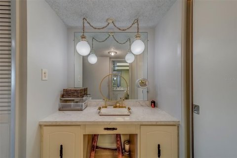 Condominio en alquiler en Redington Shores, Florida, 1 dormitorio, 98.48 m2 № 1615375 - foto 26