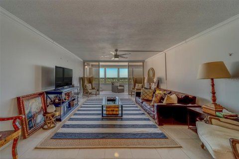 Condominio en alquiler en Redington Shores, Florida, 1 dormitorio, 98.48 m2 № 1615375 - foto 11