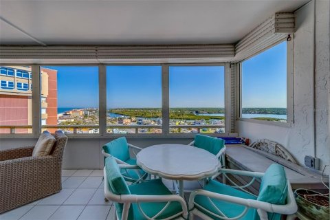Condominio en alquiler en Redington Shores, Florida, 1 dormitorio, 98.48 m2 № 1615375 - foto 27