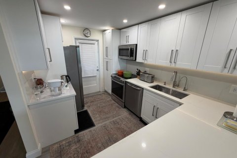 Condo à Pompano Beach, Floride, 3 chambres № 2252417