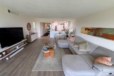 Copropriété à vendre à Pompano Beach, Floride: 3 chambres, 129.13 m2 № 2252417 - photo 5