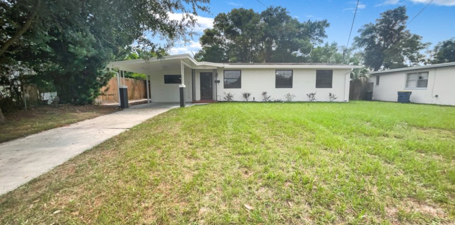 House in Jacksonville, Florida 3 bedrooms, 123.19 sq.m. № 772066