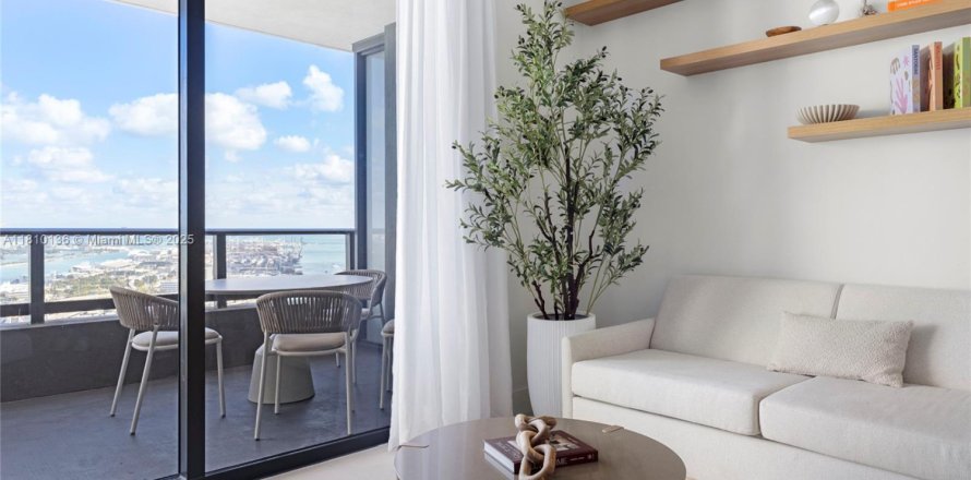 Condominio en Miami, Florida, 3 dormitorios  № 2012170