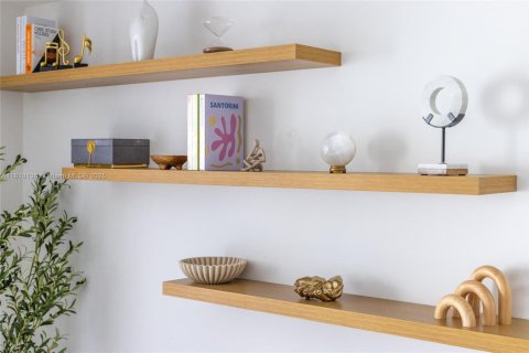 Condominio en alquiler en Miami, Florida, 3 dormitorios, 115.76 m2 № 2012170 - foto 21