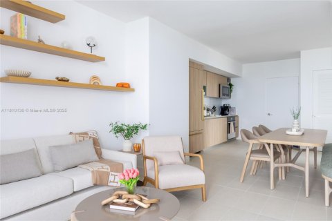 Condominio en alquiler en Miami, Florida, 3 dormitorios, 115.76 m2 № 2012170 - foto 17