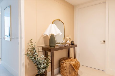 Condominio en alquiler en Miami, Florida, 3 dormitorios, 115.76 m2 № 2012170 - foto 6