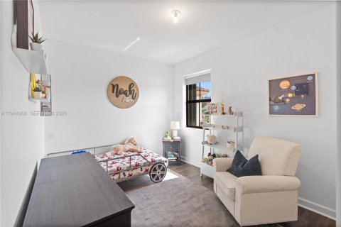 Villa ou maison à vendre à Hialeah, Floride: 5 chambres, 260.87 m2 № 2001197 - photo 18