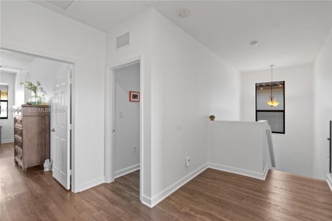 Villa ou maison à vendre à Hialeah, Floride: 5 chambres, 260.87 m2 № 2001197 - photo 16