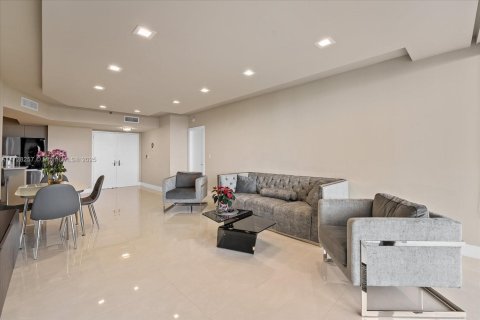 Condominio en venta en Aventura, Florida, 3 dormitorios, 144.93 m2 № 1874680 - foto 8
