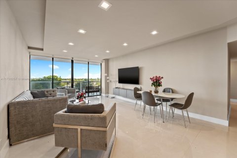 Condominio en venta en Aventura, Florida, 3 dormitorios, 144.93 m2 № 1874680 - foto 1
