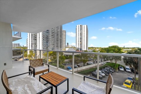 Condominio en venta en Aventura, Florida, 3 dormitorios, 144.93 m2 № 1874680 - foto 21