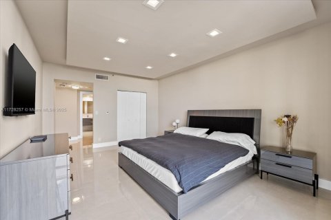 Condominio en venta en Aventura, Florida, 3 dormitorios, 144.93 m2 № 1874680 - foto 11