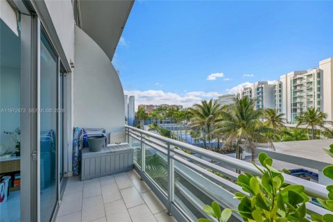 Condo in Aventura, Florida, 3 bedrooms  № 2052945 - photo 19