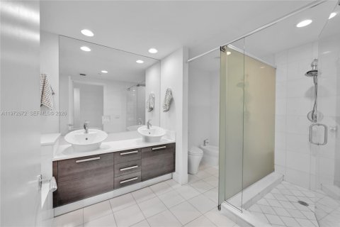 Condo in Aventura, Florida, 3 bedrooms  № 2052945 - photo 11