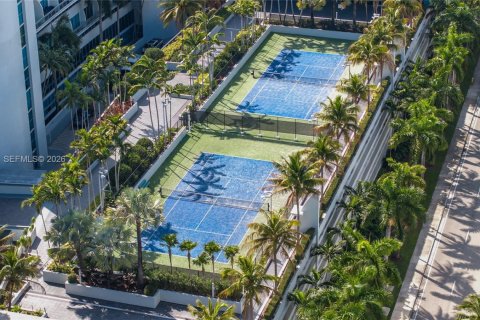 Condo in Aventura, Florida, 3 bedrooms  № 2052945 - photo 24