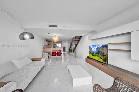 Condo in Aventura, Florida, 3 bedrooms  № 2052945 - photo 7