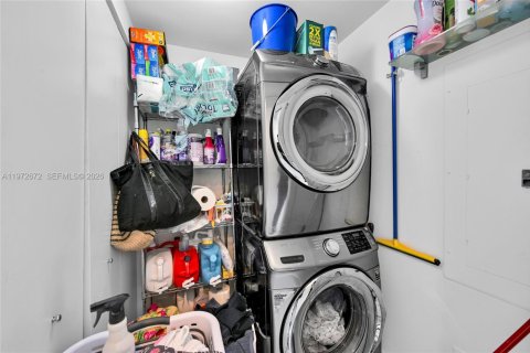 Condo in Aventura, Florida, 3 bedrooms  № 2052945 - photo 21