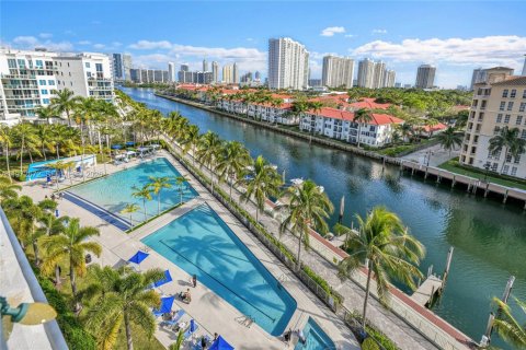 Condo in Aventura, Florida, 3 bedrooms  № 2052945 - photo 23