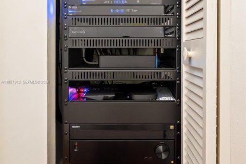 Снять в аренду виллу или дом в Пайнкрест, Флорида 6 спален, 436.18м2, № 2020983 - фото 30