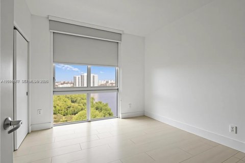 Copropriété à vendre à North Miami Beach, Floride: 3 chambres, 144.56 m2 № 2252863 - photo 13