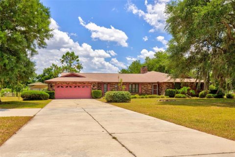 House in Wildwood, Florida 4 bedrooms, 267.19 sq.m. № 2167276 - photo 3