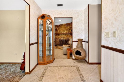 House in Wildwood, Florida 4 bedrooms, 267.19 sq.m. № 2167276 - photo 5