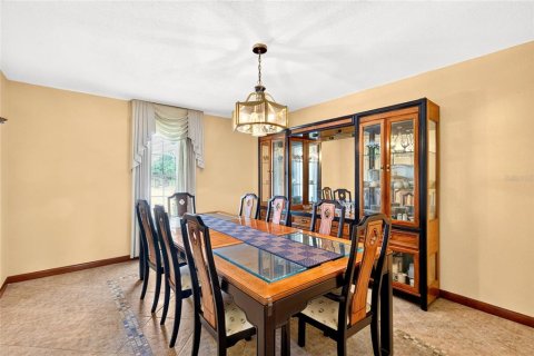 House in Wildwood, Florida 4 bedrooms, 267.19 sq.m. № 2167276 - photo 22