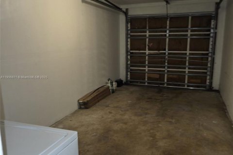 Снять в аренду виллу или дом в Купер-Сити, Флорида 2 спальни, 98.57м2, № 1963331 - фото 19