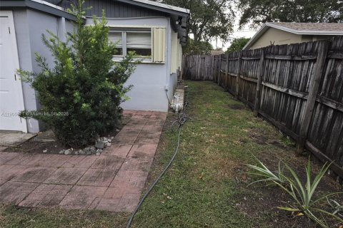 Снять в аренду виллу или дом в Купер-Сити, Флорида 2 спальни, 98.57м2, № 1963331 - фото 26