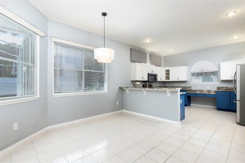 House in Altamonte Springs, Florida 4 bedrooms, 280.1 sq.m. № 2151974 - photo 16