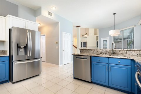 House in Altamonte Springs, Florida 4 bedrooms, 280.1 sq.m. № 2151974 - photo 18