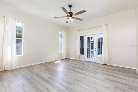 House in Altamonte Springs, Florida 4 bedrooms, 280.1 sq.m. № 2151974 - photo 22