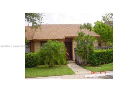 Casa en venta en Sunrise, Florida, 3 dormitorios, 95.88 m2 № 1941727 - foto 1
