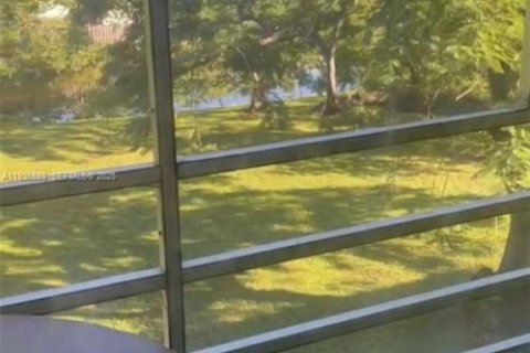 Condominio en venta en Plantation, Florida, 1 dormitorio, 69.49 m2 № 1994593 - foto 4