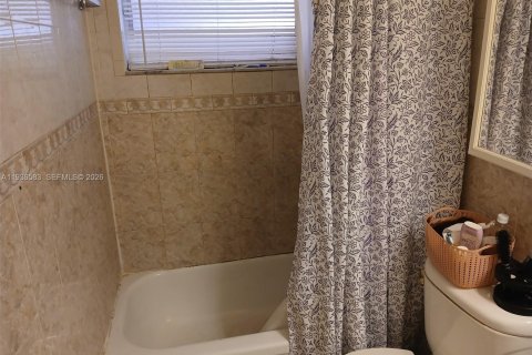 Condominio en venta en Plantation, Florida, 1 dormitorio, 69.49 m2 № 1994593 - foto 17