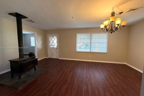 Casa en venta en Tampa, Florida, 3 dormitorios № 1887280 - foto 8