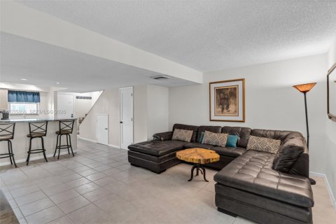 Condominio en alquiler en Islamorada, Village of Islands, Florida, 2 dormitorios, 92.9 m2 № 2085471 - foto 7