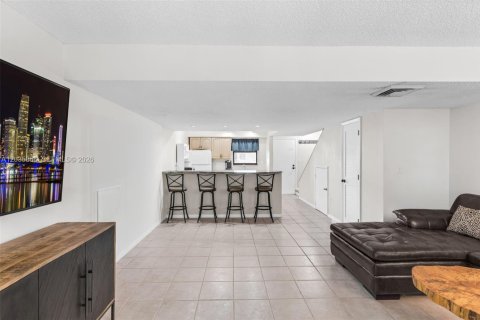 Condominio en alquiler en Islamorada, Village of Islands, Florida, 2 dormitorios, 92.9 m2 № 2085471 - foto 5