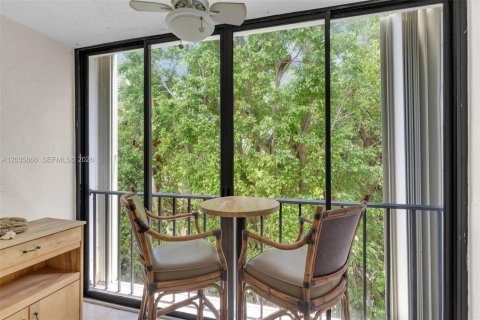 Condominio en alquiler en Islamorada, Village of Islands, Florida, 2 dormitorios, 92.9 m2 № 2085471 - foto 6