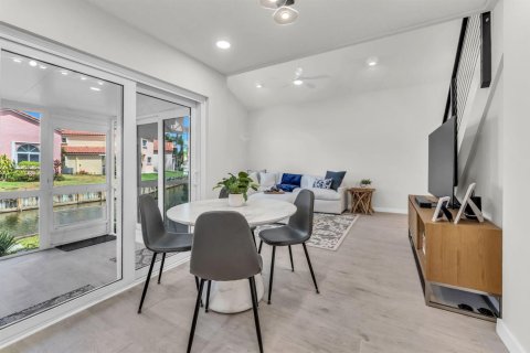 Casa en venta en Dania Beach, Florida, 3 dormitorios, 128.39 m2 № 2259749 - foto 14