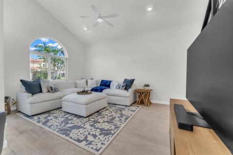 Casa en venta en Dania Beach, Florida, 3 dormitorios, 128.39 m2 № 2259749 - foto 15