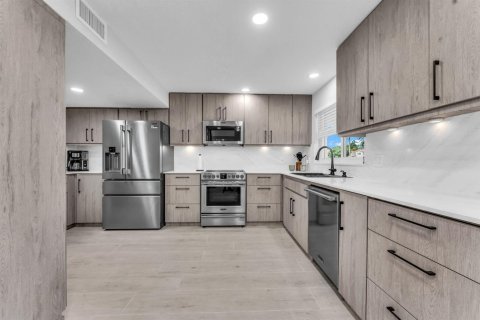 Casa en venta en Dania Beach, Florida, 3 dormitorios, 128.39 m2 № 2259749 - foto 19