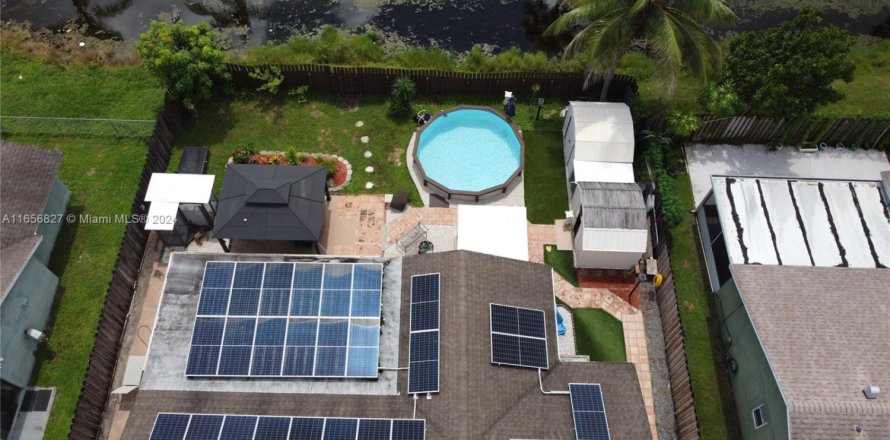Casa en Boca Raton, Florida 4 dormitorios, 117.61 m2 № 1861063