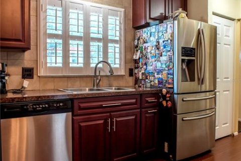 Townhouse in Dunedin, Florida 3 bedrooms, 141.95 sq.m. № 1865918 - photo 8