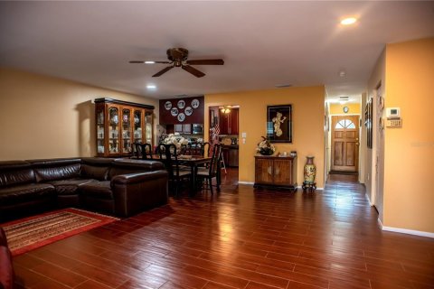 Townhouse in Dunedin, Florida 3 bedrooms, 141.95 sq.m. № 1865918 - photo 5