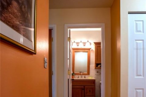 Townhouse in Dunedin, Florida 3 bedrooms, 141.95 sq.m. № 1865918 - photo 25