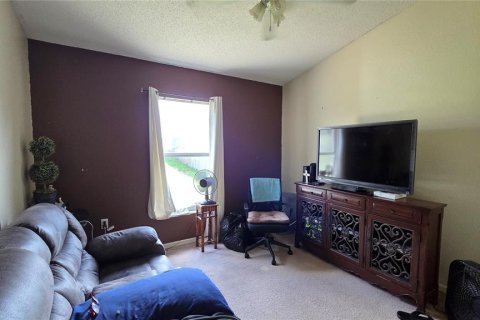 House in Davenport, Florida 3 bedrooms, 114.55 sq.m. № 2419605 - photo 13