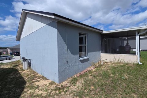 House in Davenport, Florida 3 bedrooms, 114.55 sq.m. № 2419605 - photo 6