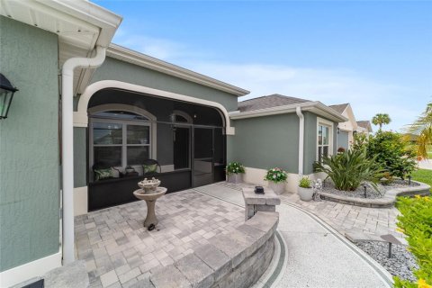 House in The Villages, Florida 4 bedrooms, 215.07 sq.m. № 1770192 - photo 5